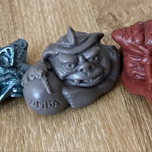 Plag, Mini Boglins: The Jokers, Grey