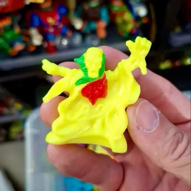 Alu #113, Monster in My Pocket: Series 4: Super Scary, Neon Yellow