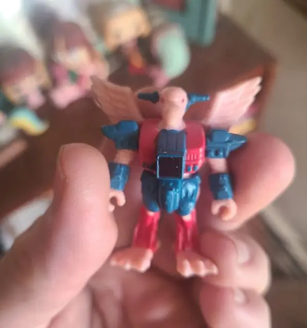 Frenzied Flamingo, Battle Beasts: Series 3