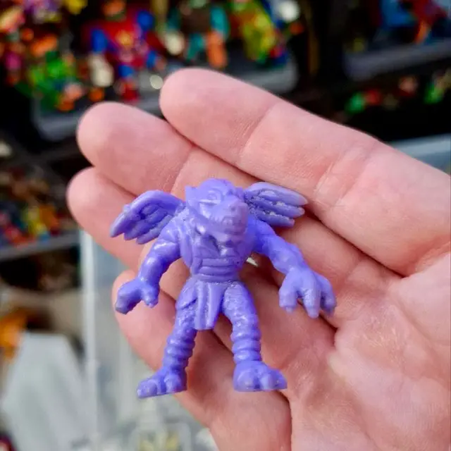 Tengu #9, Monster in My Pocket: Series 1, Purple