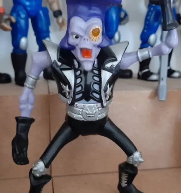 Weevil, Biker Mice from Mars: Basic Line – Figures