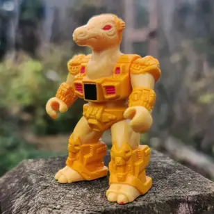 Hunchback Camel, Battle Beasts: Series 2