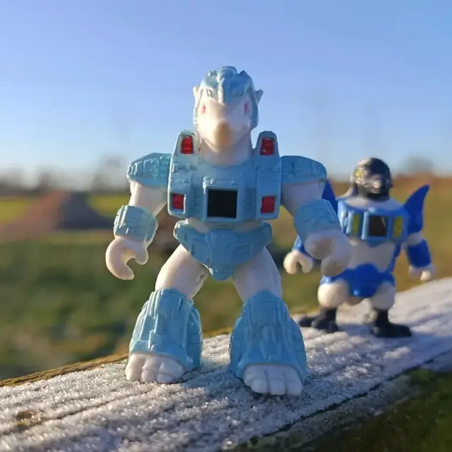 Pillaging Polar Bear, Battle Beasts: Series 2