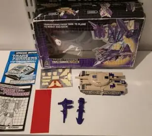 Blitzwing, G1 Transformers: Triple Changers (1985)