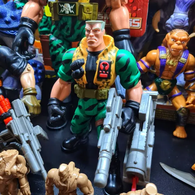 Chip Hazard, Small Soldiers: 6-inch Figures