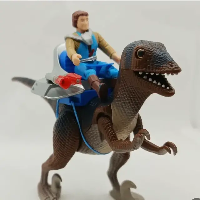 Deinonychus with Sky, Dino-Riders: Series 1
