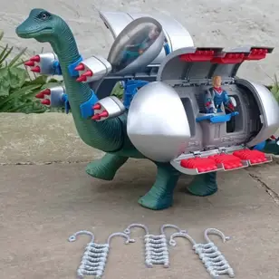 Diplodocus with Questar, Mind-Zei, and Aries, Dino-Riders: Series 1