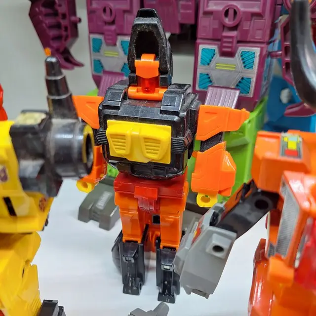 Divebomb, G1 Transformers: Predacons (1986)