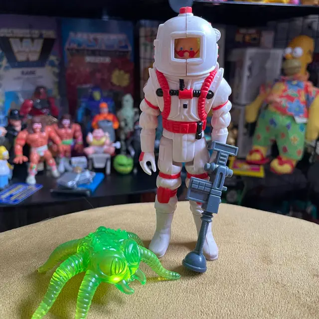 Egon Spengler and Slimy Spider Ghost (Super Fright Features), The Real Ghostbusters: Wave 7