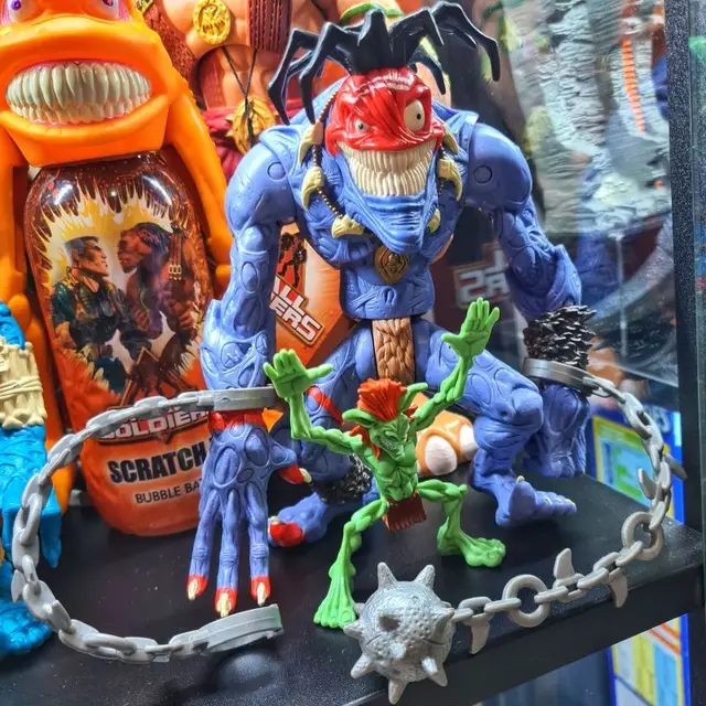 Insaniac, Small Soldiers: 6-inch Figures