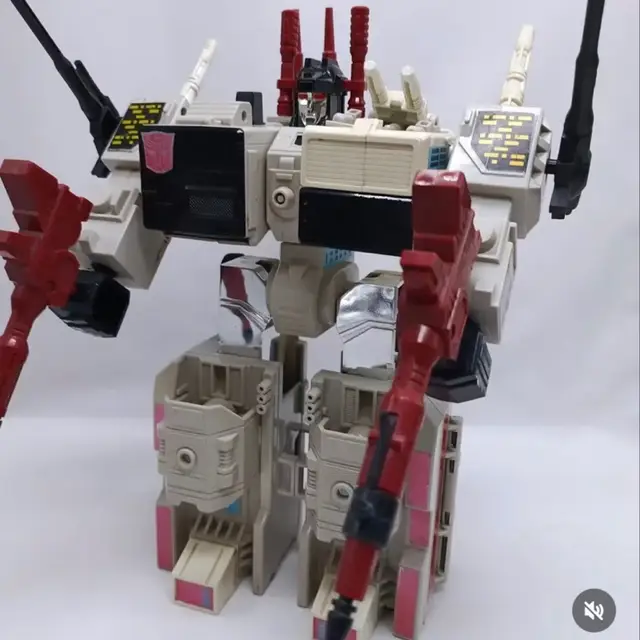 Metroplex, G1 Transformers: Autobots (1986)