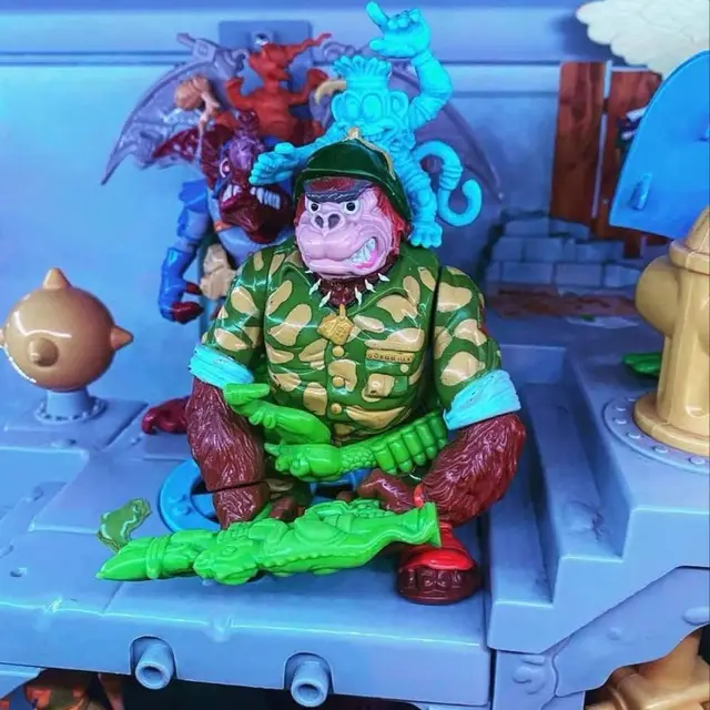 Sergeant Bananas, Vintage Teenage Mutant Ninja Turtles 1991, Green Weapons