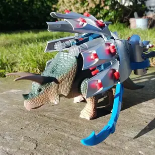 Torosaurus with Gunnur and Magnus, Dino-Riders: Series 1